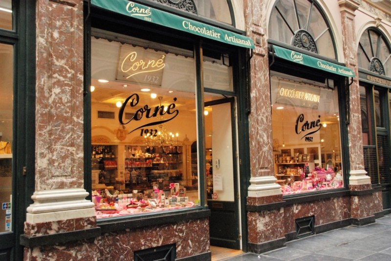 chocolaterie-GATTIERES-min_chocolate_chocolaterie_shop_luxury_chic_gallery_brussels_belgium-558146